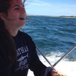 Meet your Posher, Maria